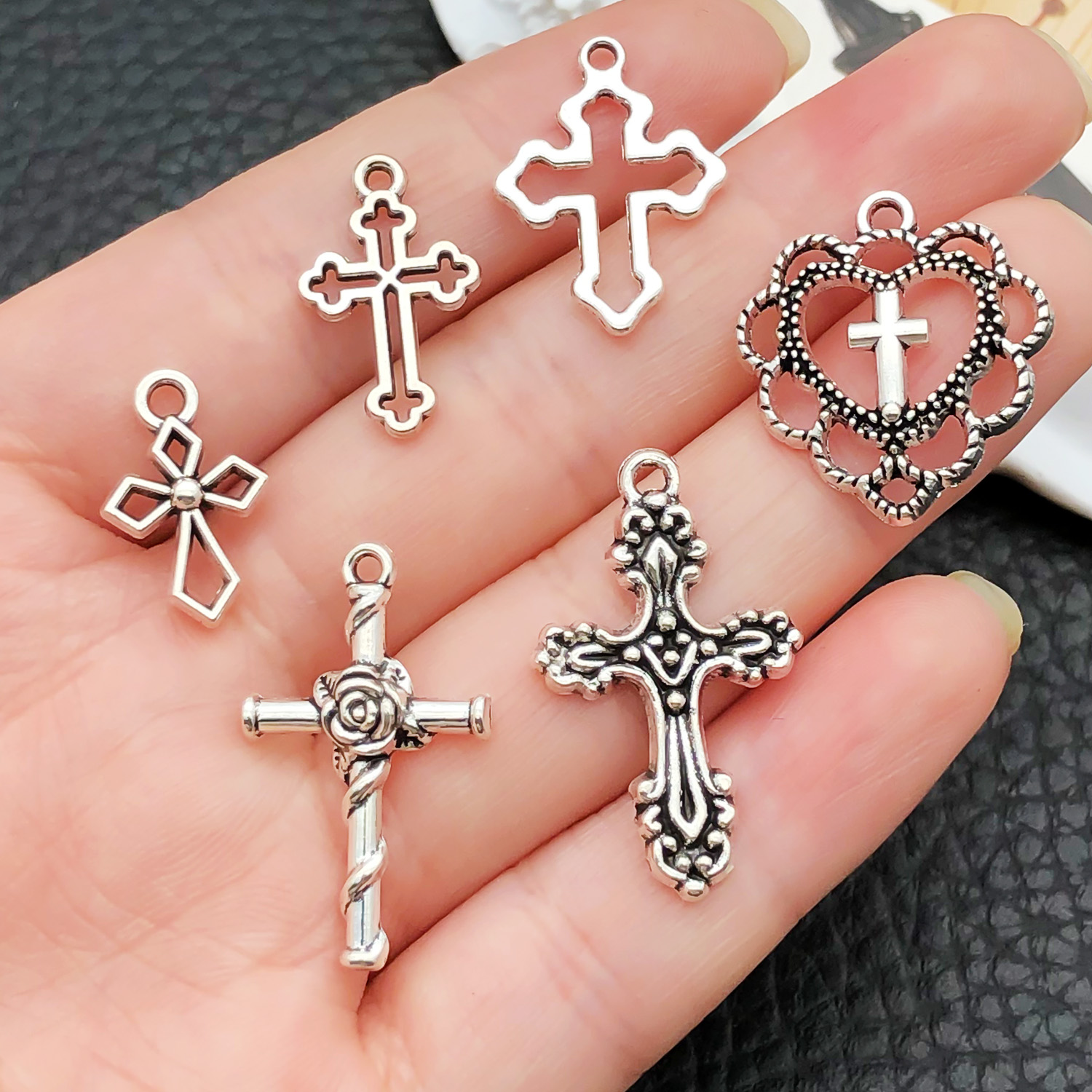 จี้ไม้กางเขนคละ 52 ชิ้น (เงินโ - Jewelry Making Course บทวิจารณ์และราคา